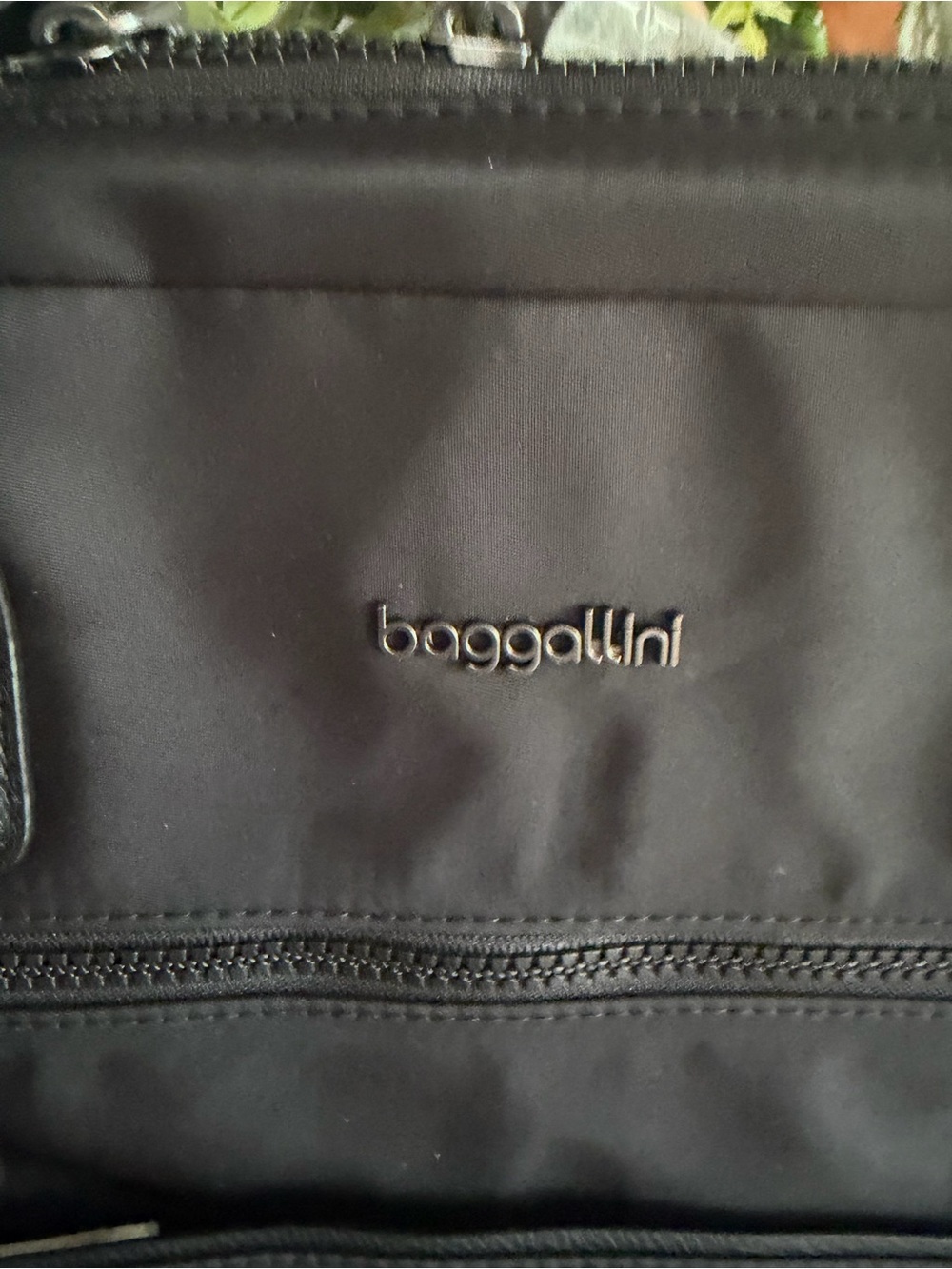 Baggallini Soho Backpack Black- Sleek Everyday/ Travel Bag NWT - Picture 2 of 11